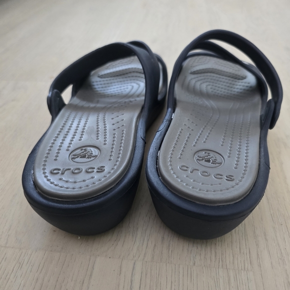 Crocs Navy Blue and Gray Slide Strappy Sandals size W11 - Picture 4 of 5